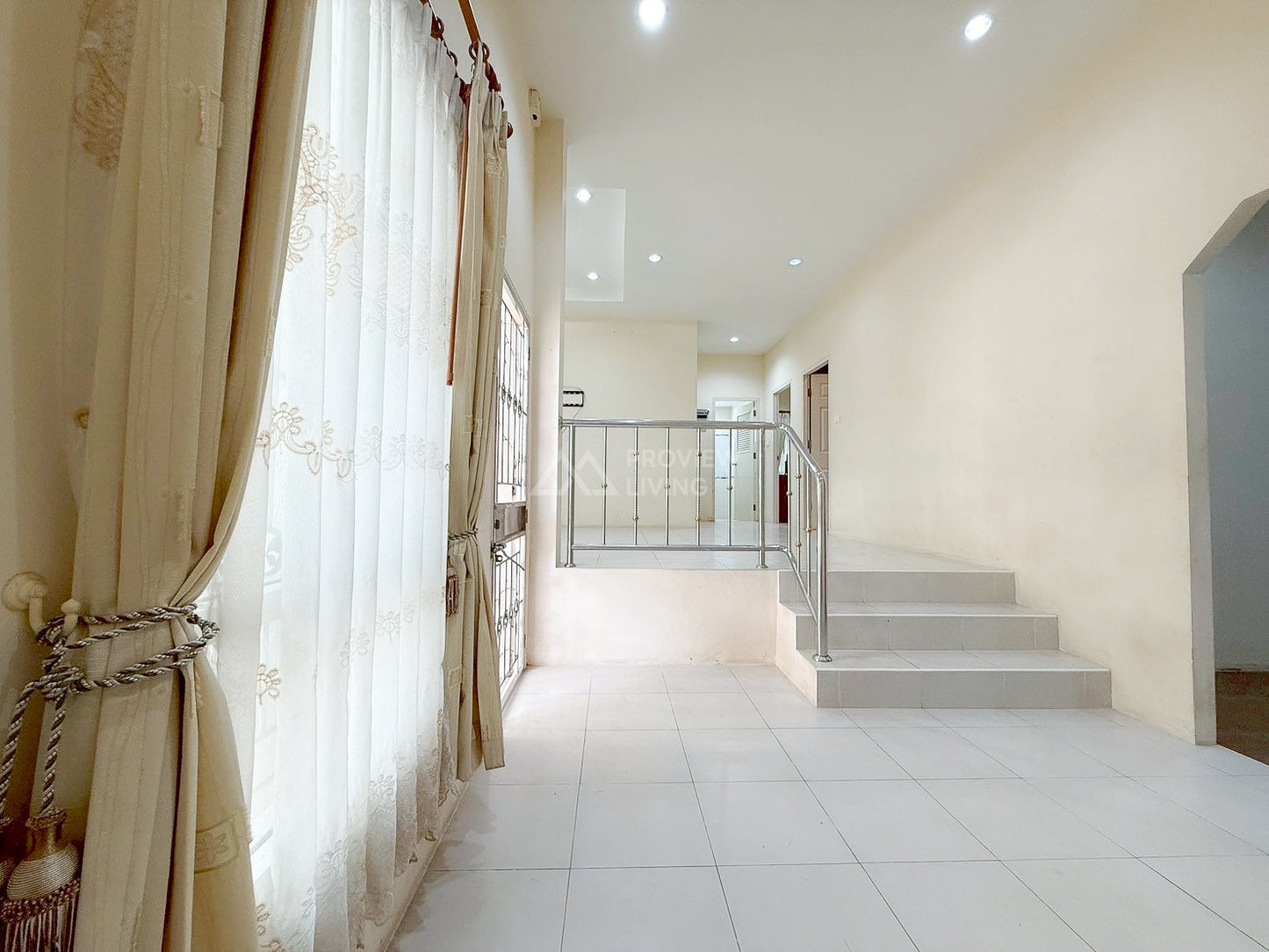 [ขายด่วน] บ้านเดี่ยว 3 ห้องนอน 2 ห้องน้ำ 53.3 ตร.ว. หมู่บ้านศรีอุไร ถนนอำเภอ ใกล้ค่ายวิภาวดี พร้อมอยู่ ทำเลดี ความปลอดภัยสูง เดินทางสะดวก