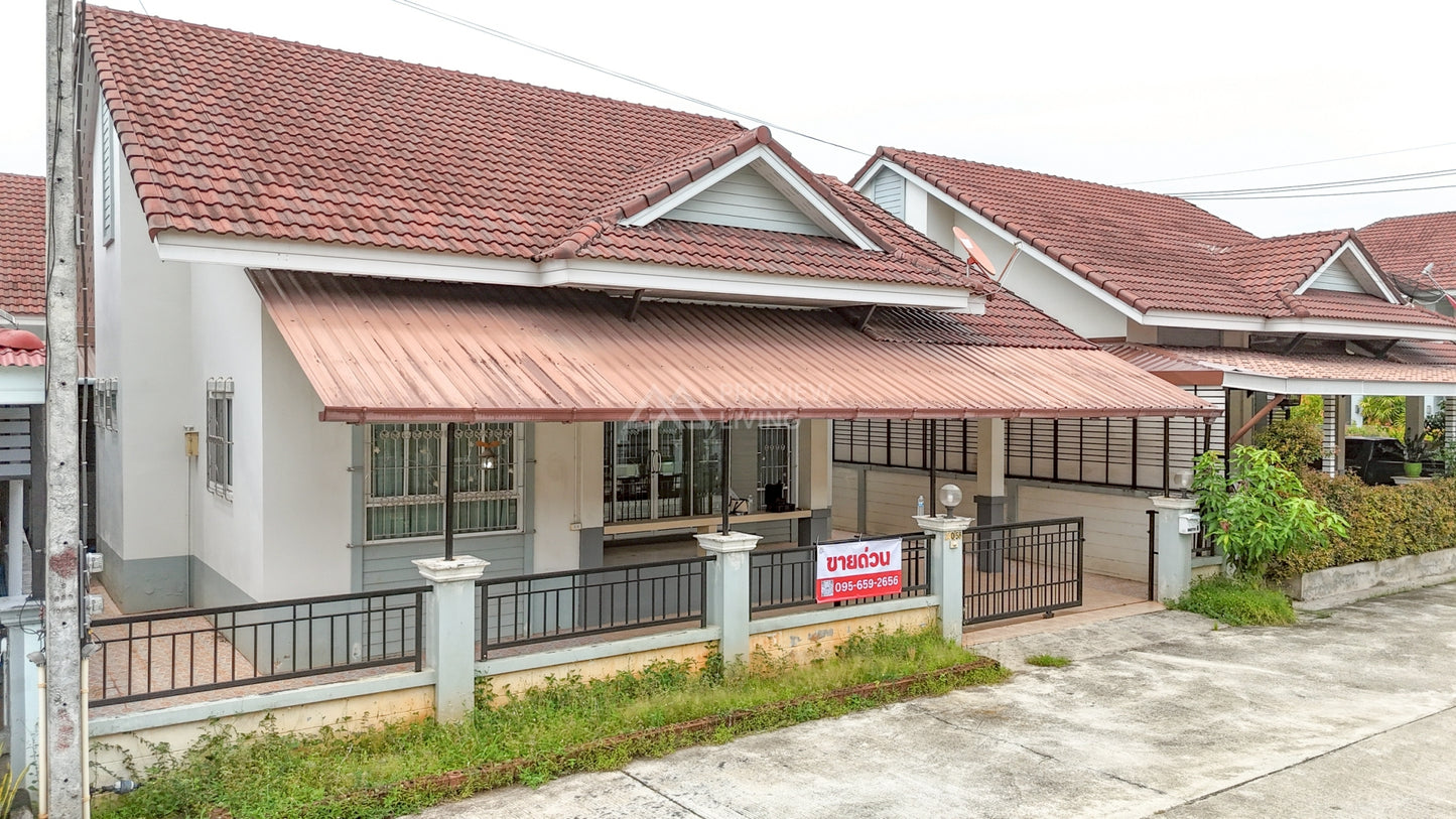 [ขายด่วน] บ้านเดี่ยว 3 ห้องนอน 2 ห้องน้ำ 53.3 ตร.ว. หมู่บ้านศรีอุไร ถนนอำเภอ ใกล้ค่ายวิภาวดี พร้อมอยู่ ทำเลดี ความปลอดภัยสูง เดินทางสะดวก