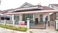 URGENT SALE Detached House, Suratthani, 3 bedrooms, 2 bathrooms, 53.3 sq.w. Sri Urai Village, Amphoe Road, near Vibhavadi Camp, ready to move in, good location, high security, convenient travel.