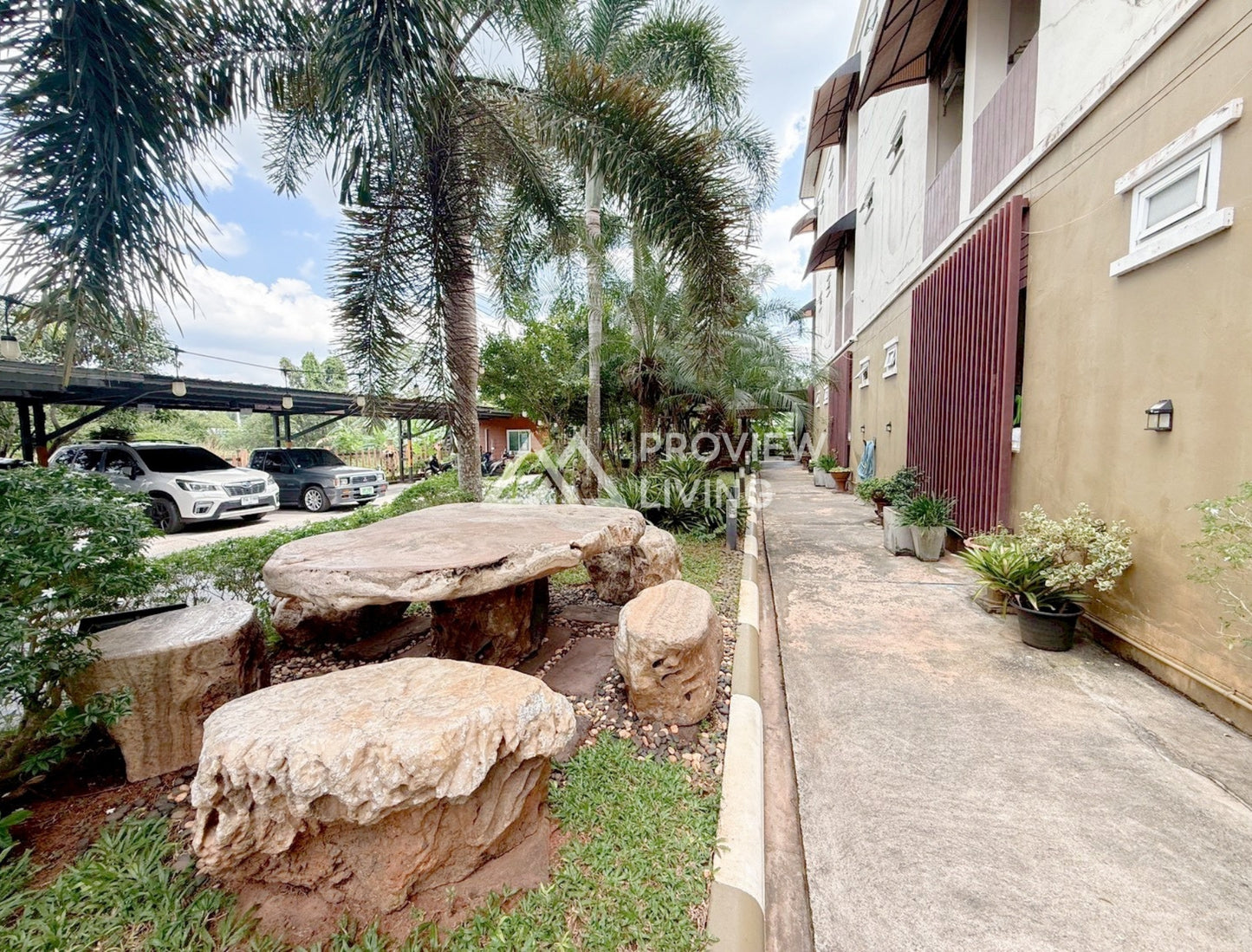 [ขายด่วน] หอพักนักศึกษา ซอยปากหมา ราชภัฎสุราษฎร์ธานี ผู้เช่าเต็มทั้งปี ขนาด 195.30 ตร.ว. มีทั้งหมด 19 ห้องพัก พร้อมห้องน้ำในตัวทุกห้อง