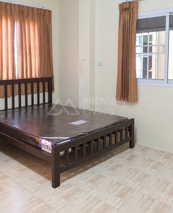 For urgent sale: Dormitory in Suratthani, Special Soi, Prince of Songkla University. Fully rented all year. Size 21.9 sq. wah, 7 bedrooms with en-suite bathrooms in every room. There is a hall on the ground floor for opening a shop. 8 bathrooms.