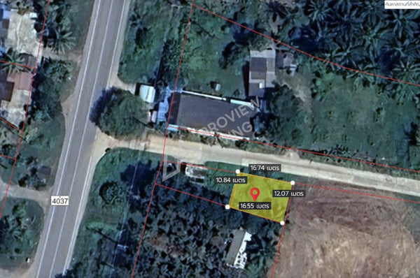 Urgent sale! Vacant land next to the road in Surat Thani, near Chai Buri Hospital. Area 46.4 sq. wah, 17m wide, 12m deep.