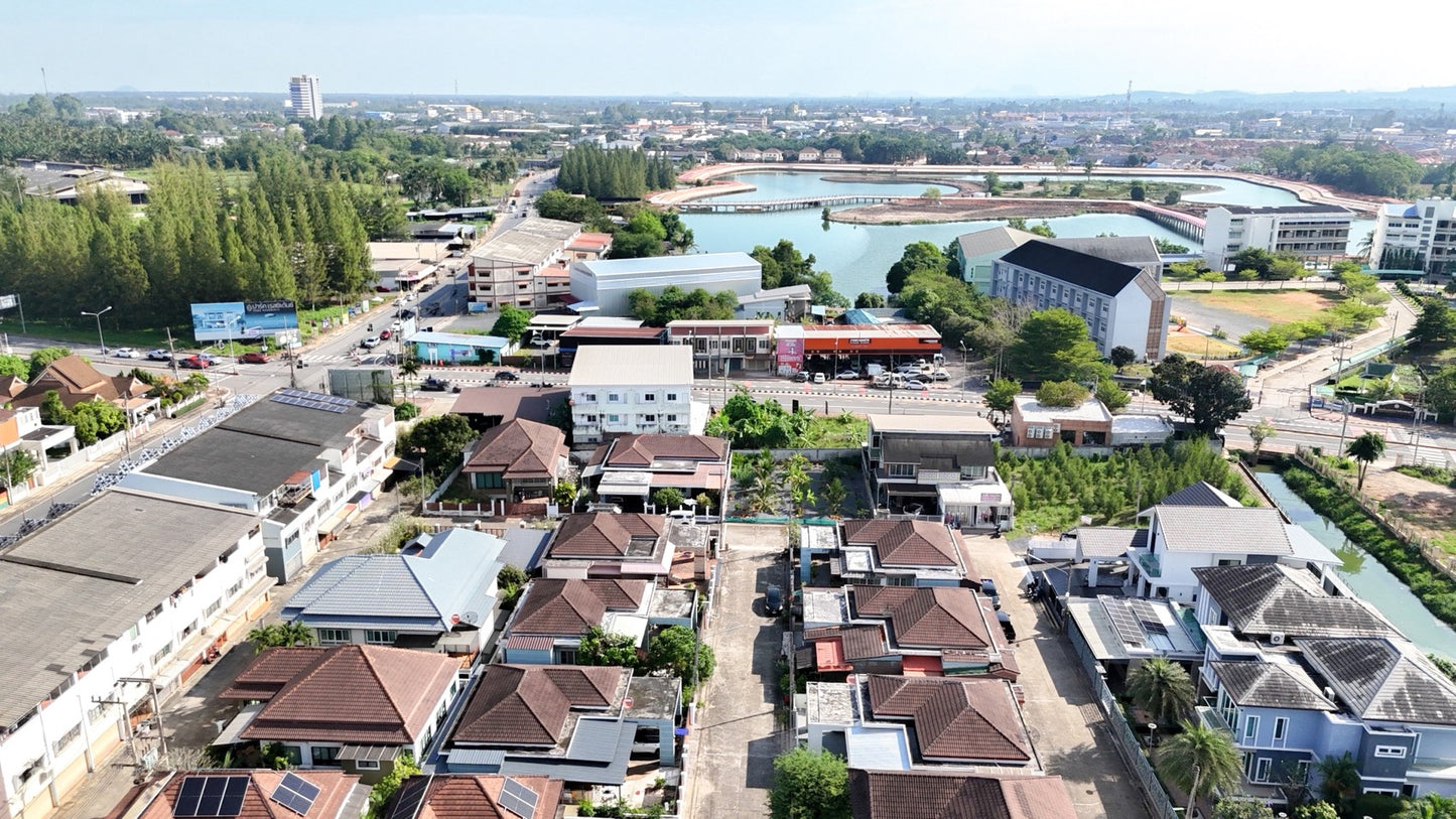 [ขายด่วน] บ้านเดี่ยว ชั้นเดียว หลังใหญ่ 3 ห้องนอน 2 ห้องน้ำ โซนโฉลกรัฐ ใกล้โรงแรม เอส.22 ราคา 5.XX ลบ.