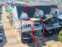 26-000058 ทาว์นโฮม 2 ชั้น  รีโนเวทใหม่ ใกล้โรงแรมเพลินเพชร 16  ตร.วา  1 นอน  2 น้ำ  2 รับแขก  1 จอดรถ หมู่บ้านวังเพชร ซ.2/4   ต.ตลาด  @เมืองสุราษฎร์ธานี